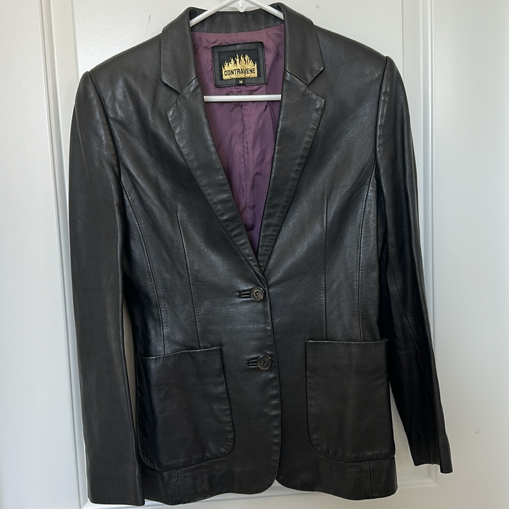 Contravene women’s leather blazer jacket size M